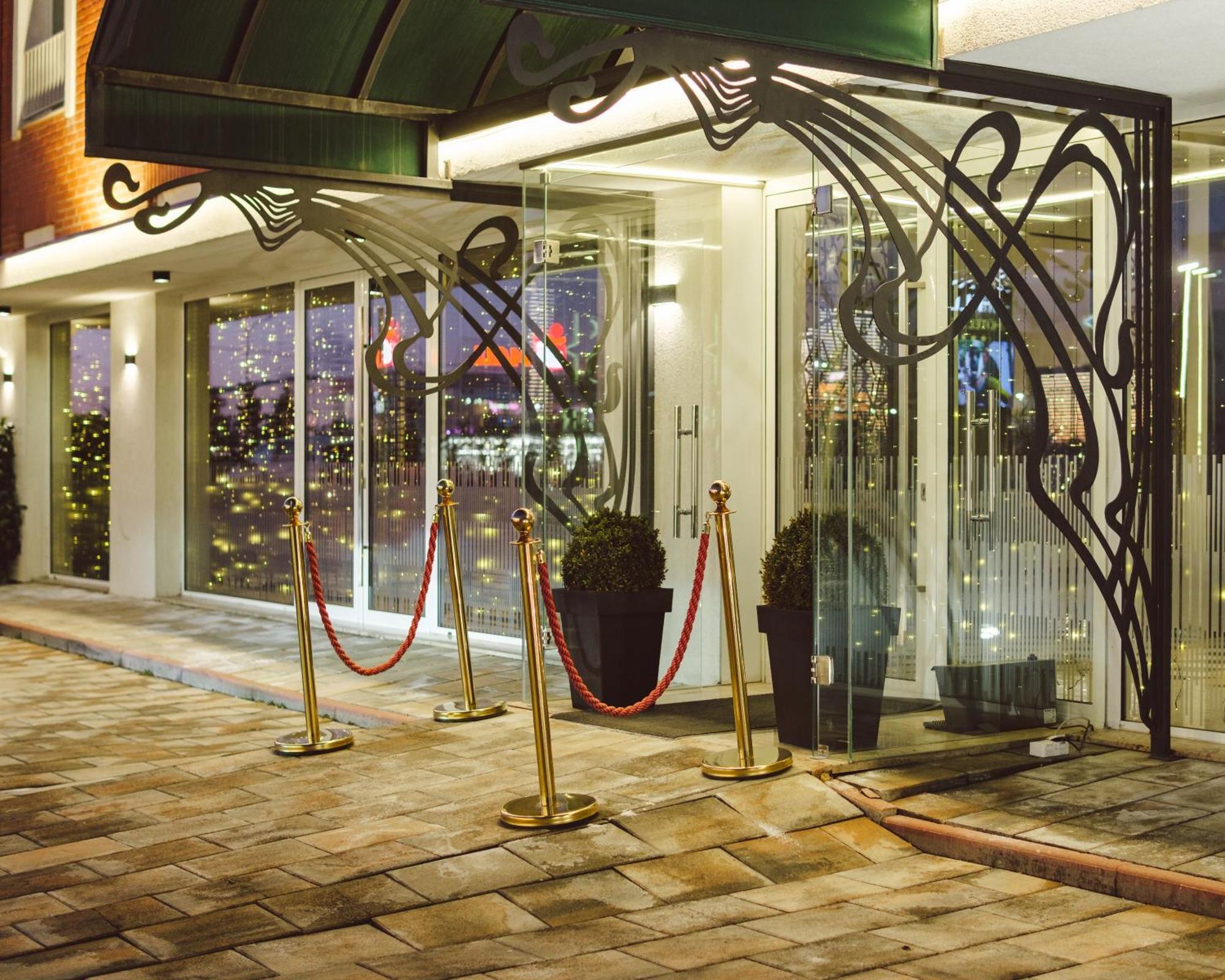 Star Hill Hotel & Spa Priştine Dış mekan fotoğraf