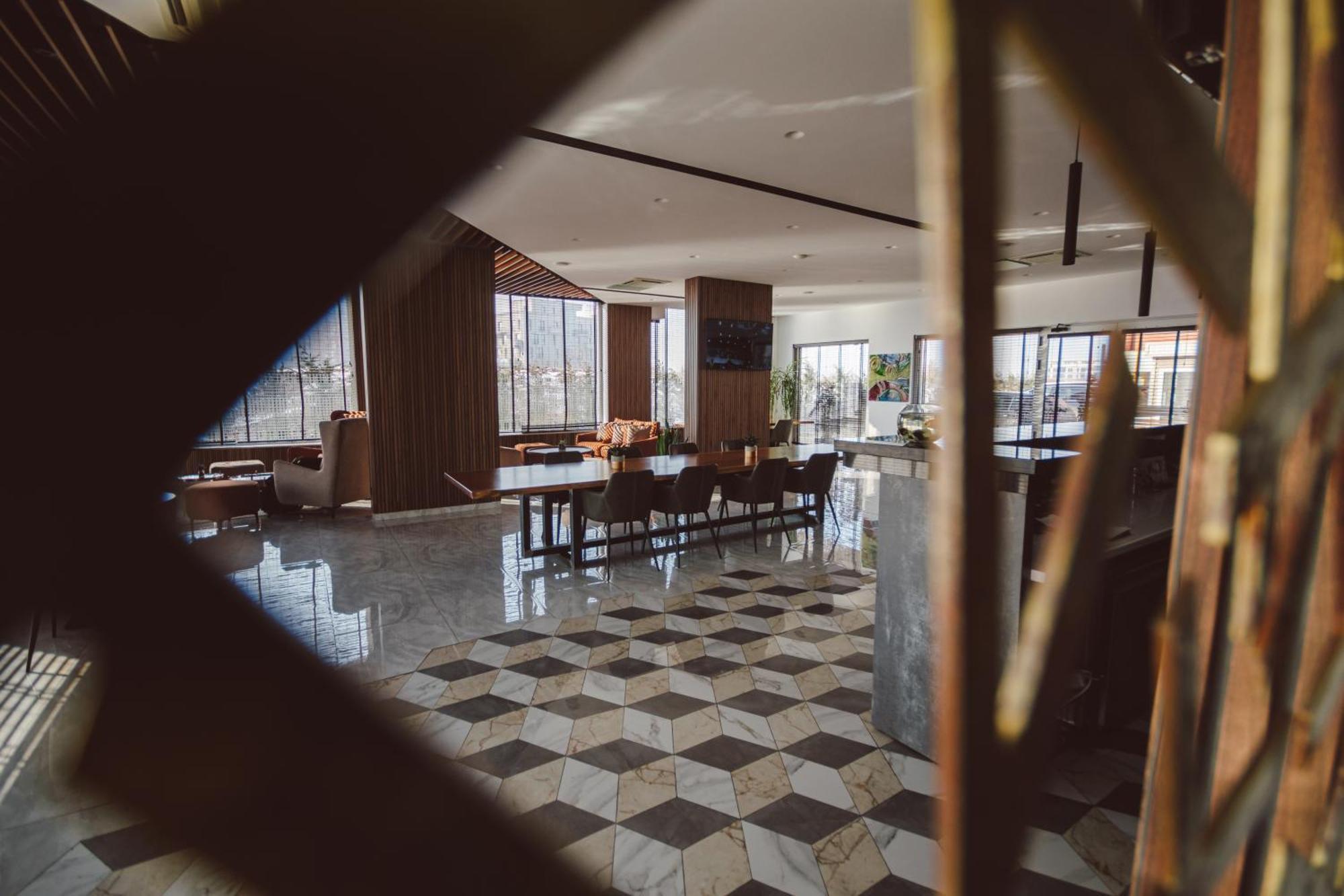 Star Hill Hotel & Spa Priştine Dış mekan fotoğraf